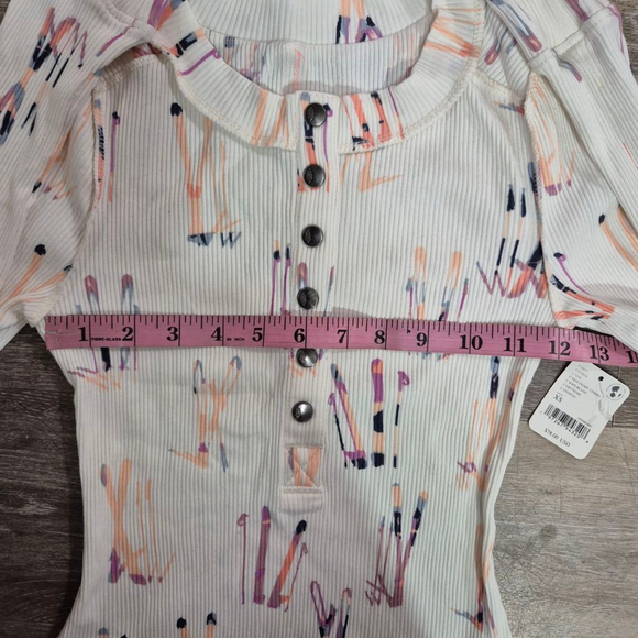 Women's Free People Long Sleeve Tee XS White Multicolor Ribbed Henley - Picture 3 of 6